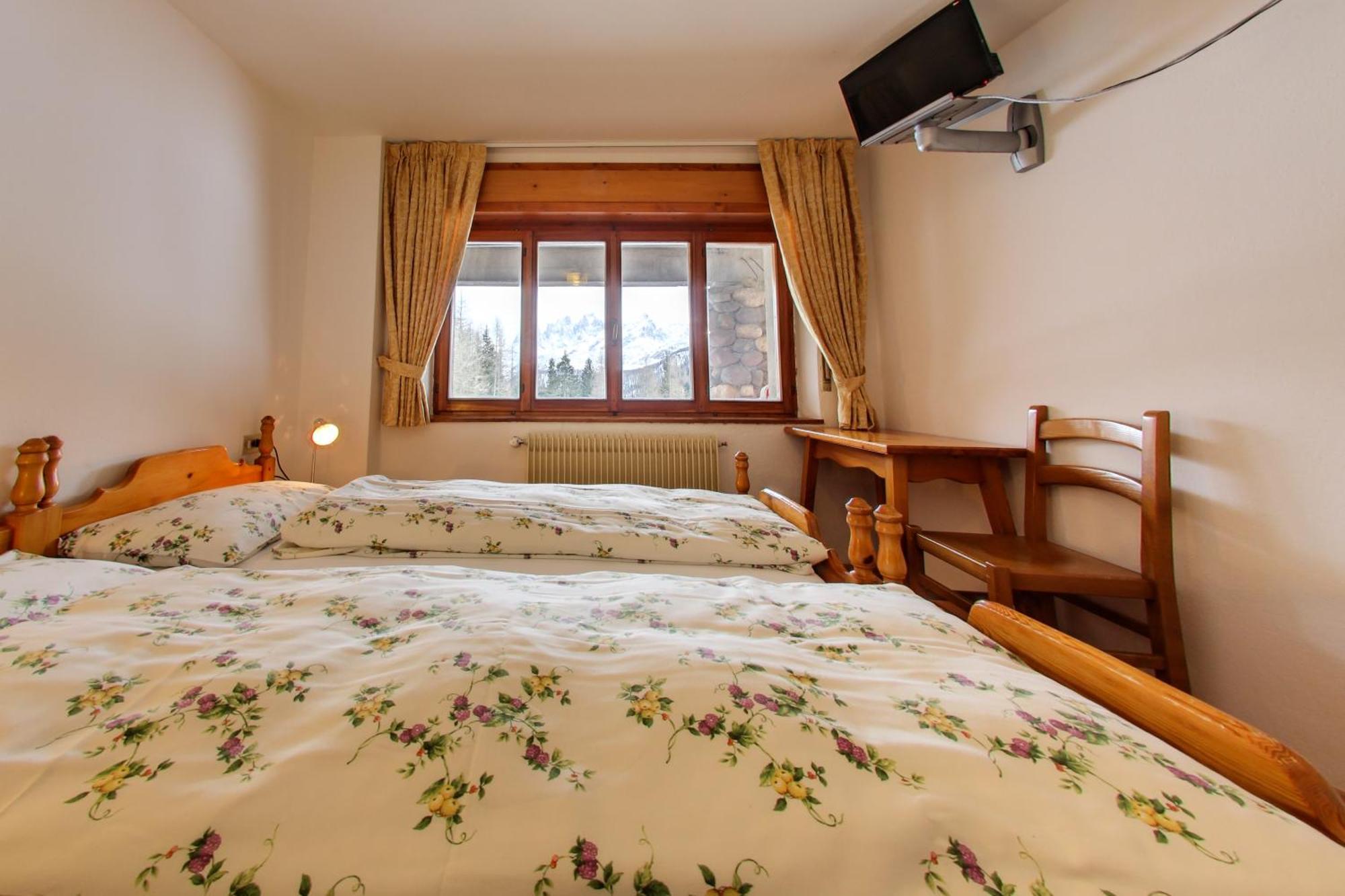 Rifugio Flora Alpina Hotel Passo San Pellegrino Kültér fotó