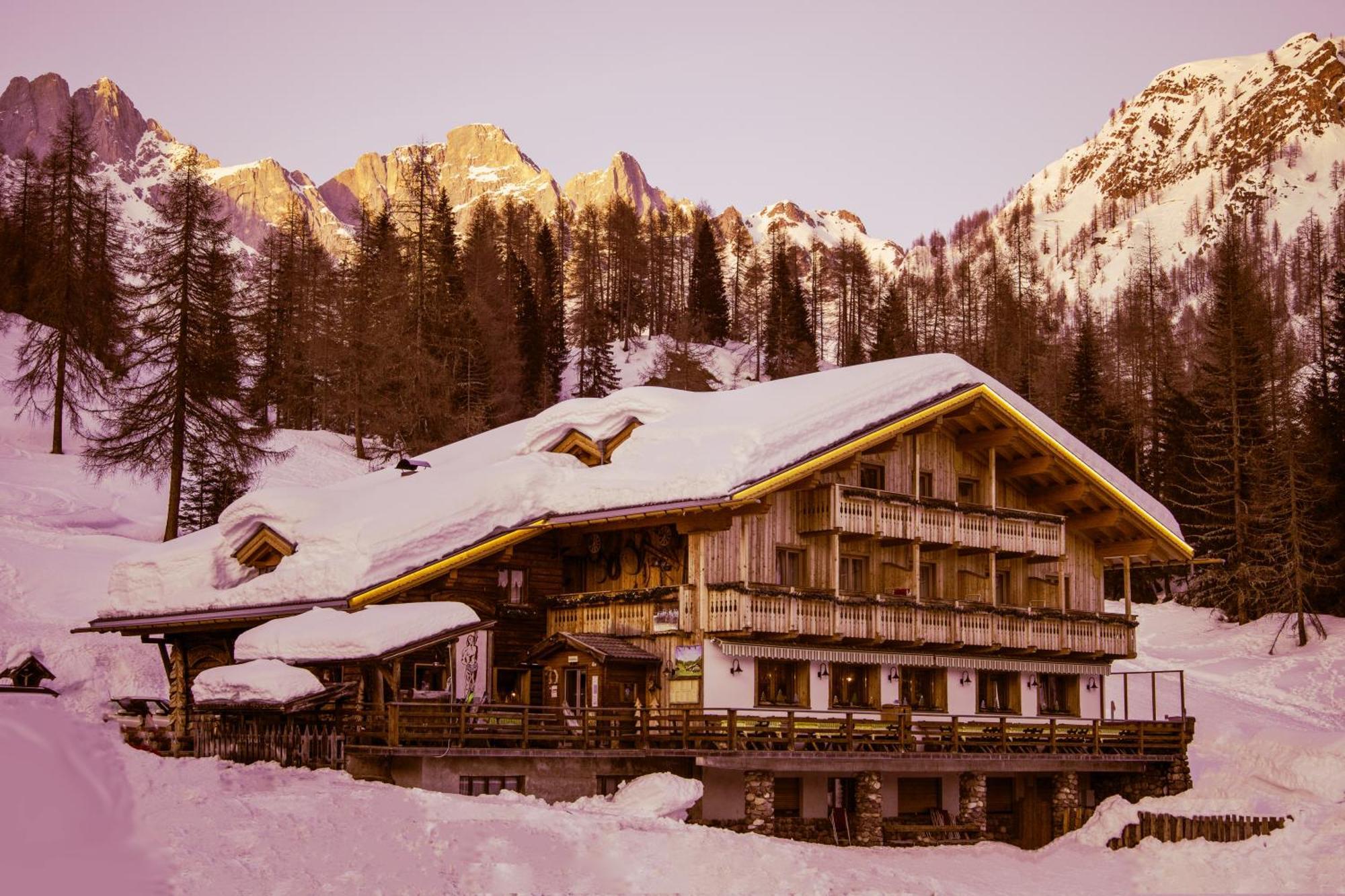 Rifugio Flora Alpina Hotel Passo San Pellegrino Kültér fotó